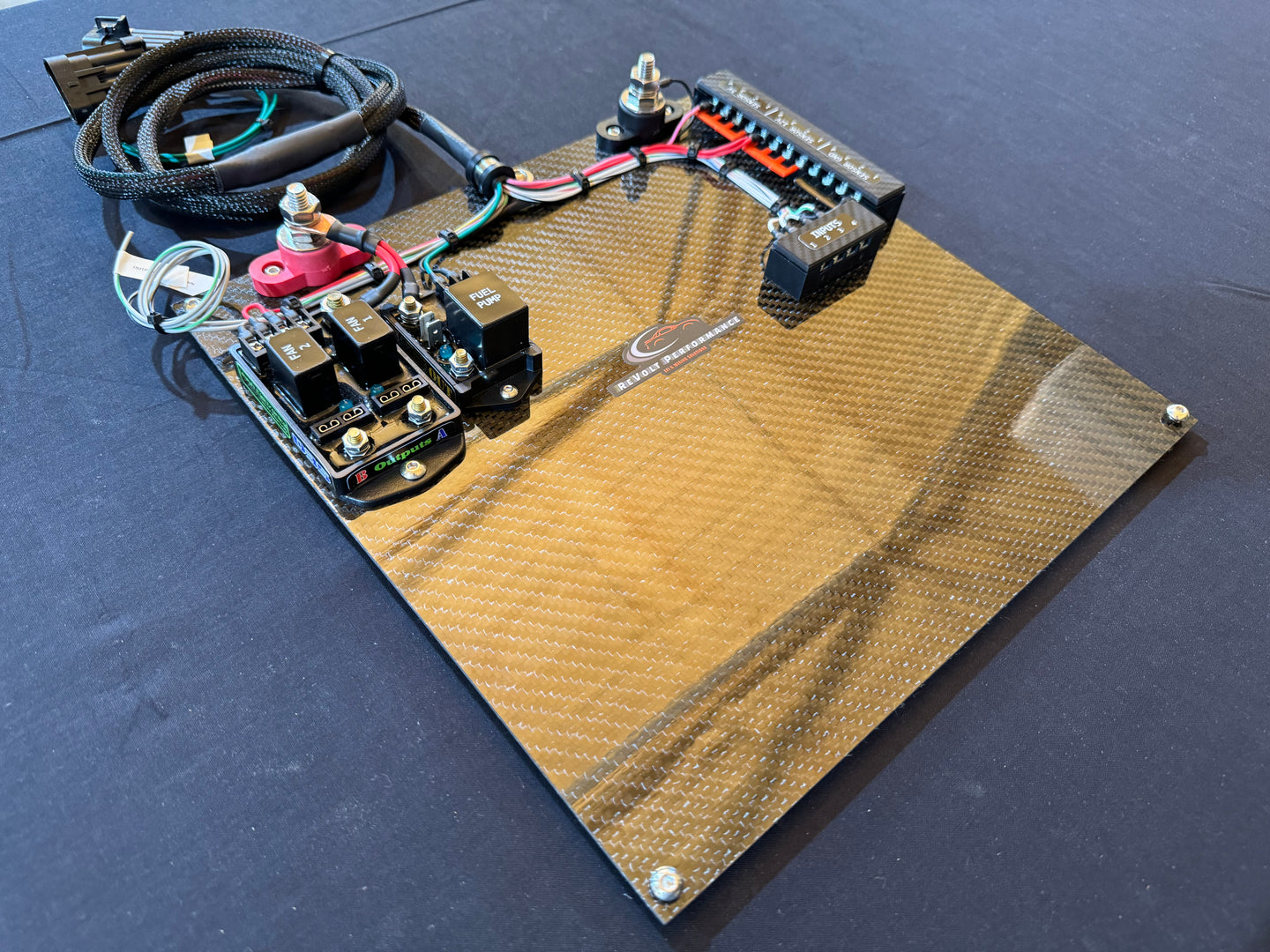 704366_4 704366_4
