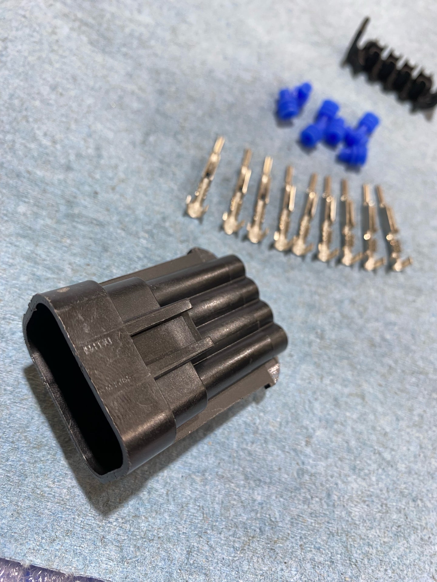 Holley I/O Connector Kit For J1 A/B